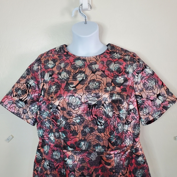 Asos Curve Metallic Dress Size 16 Floral on Black Knee Length Shift Party - Picture 9 of 10